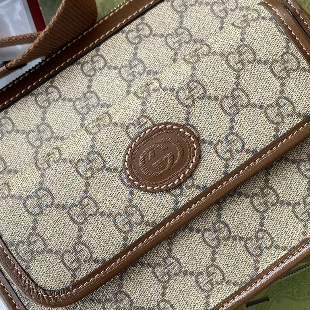 gg Messenger Bag With Interlocking G Beige/Ebony gg Supreme Canvas For Men 8.3in/21cm gg