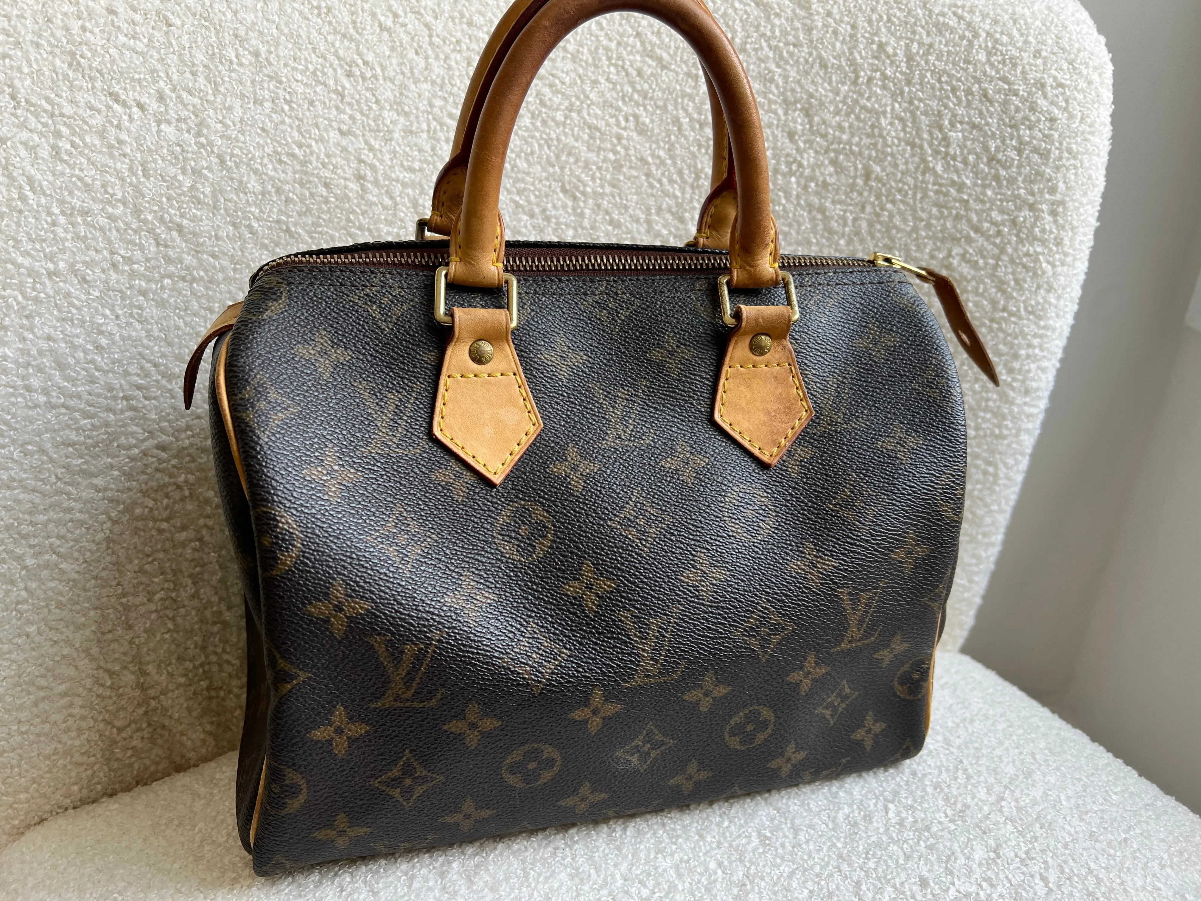 Louis Vuitton Speedy 25 Monogram (RRP £1070)