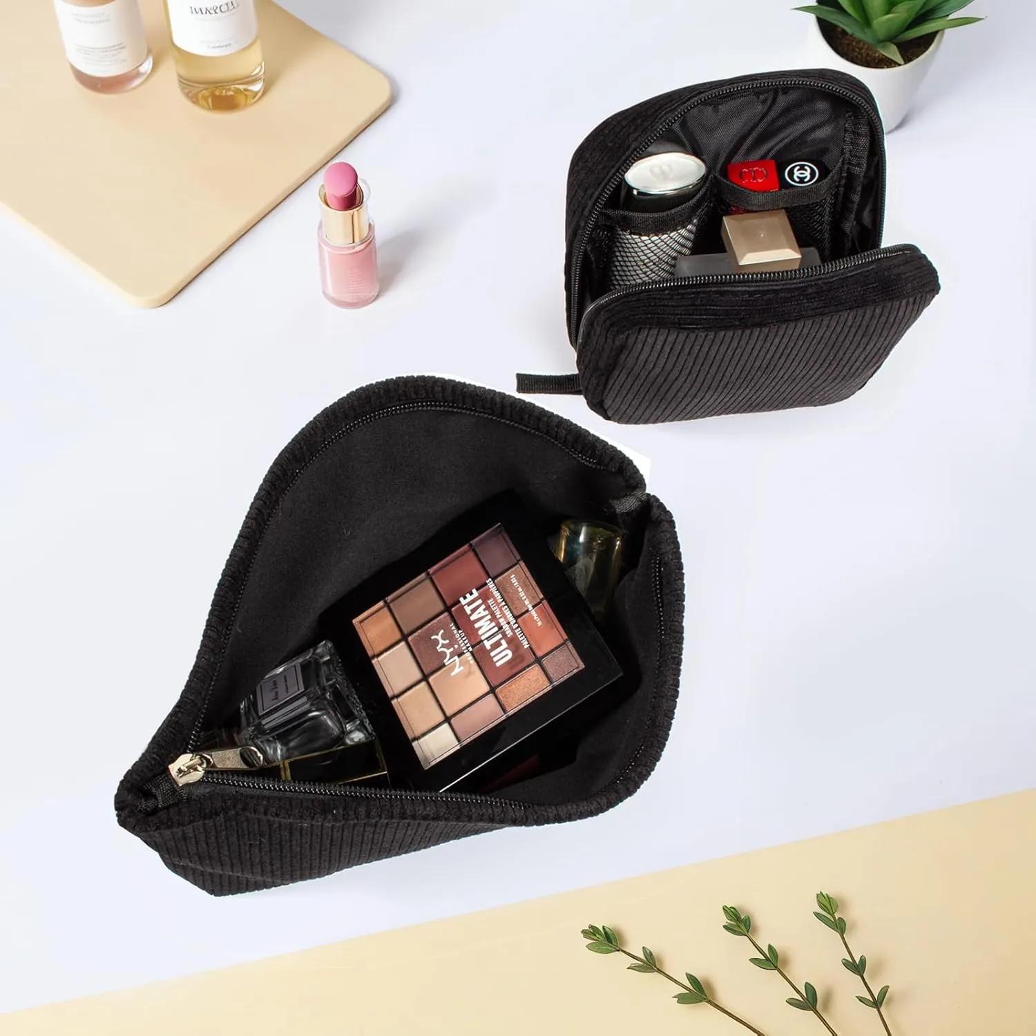 Small Makeup Bag for Women, Mini Makeup Pouch for Purse Large Corduroy Travel Cosmetic Bag Cute Toiletry Bag Travel Accessories Preppy Makeup Brushes Aesthetic Accessories Storage Bag